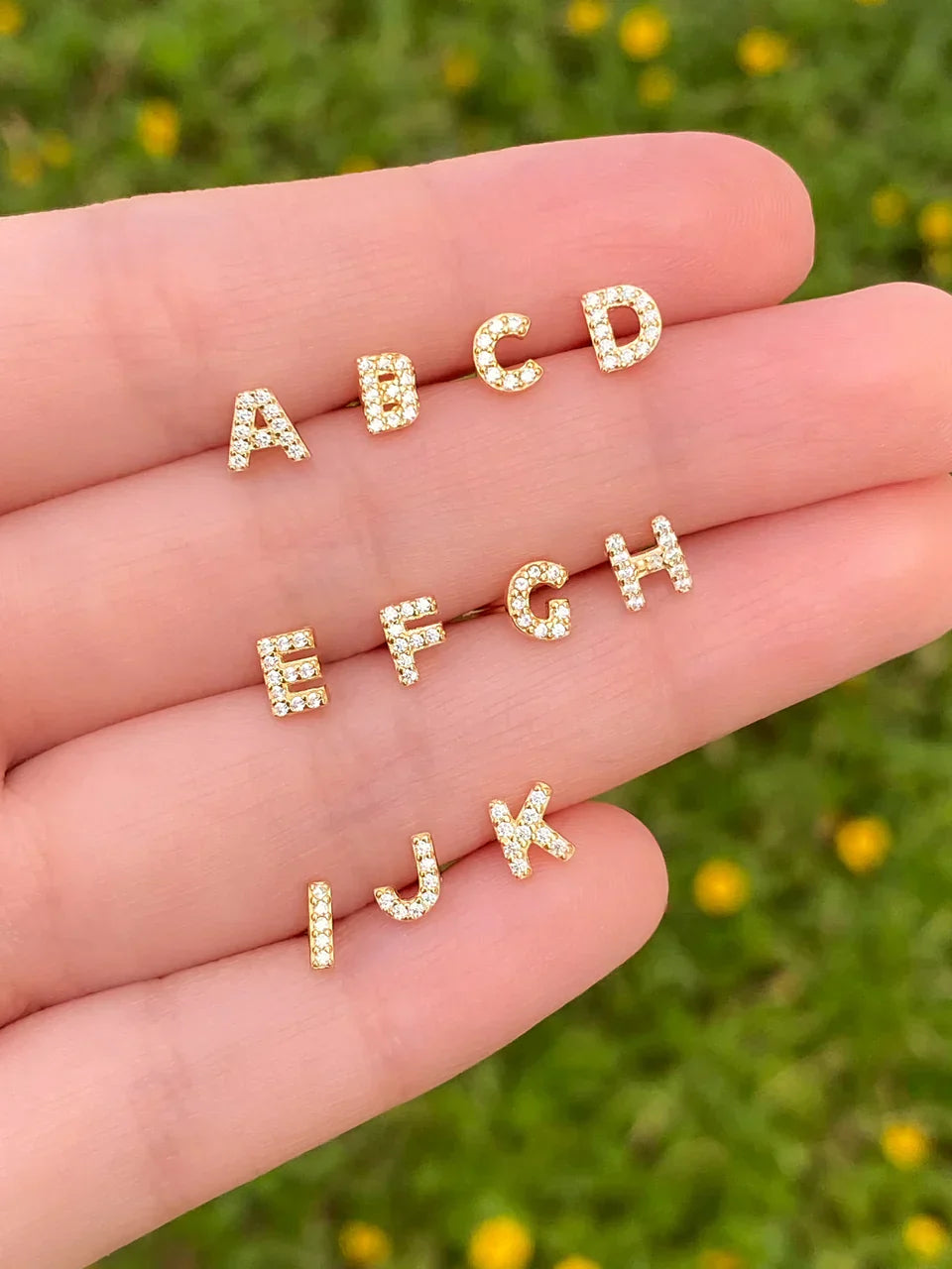 Boucle d'oreille initiale 1pc | Or 16k