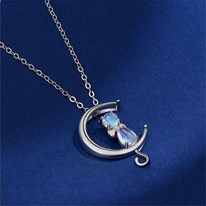 Collier Croissant de Pierre de Lune et Chat
