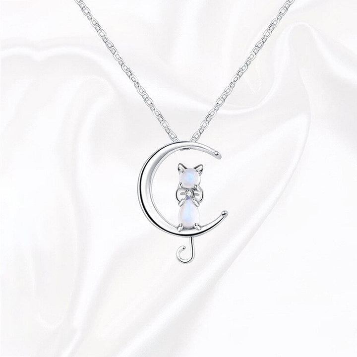 Collier Croissant de Pierre de Lune et Chat