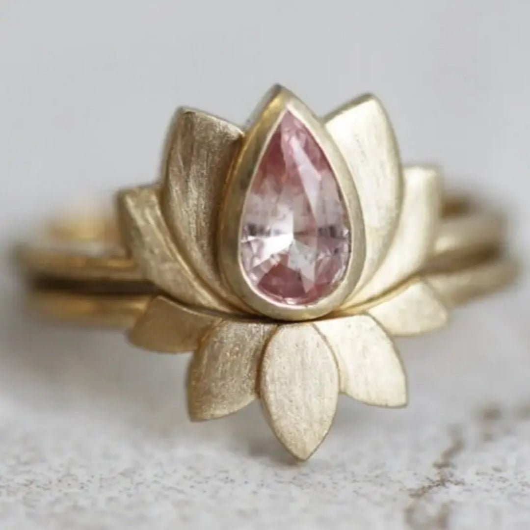 Bague en Or avec Cristal Rose Lotus