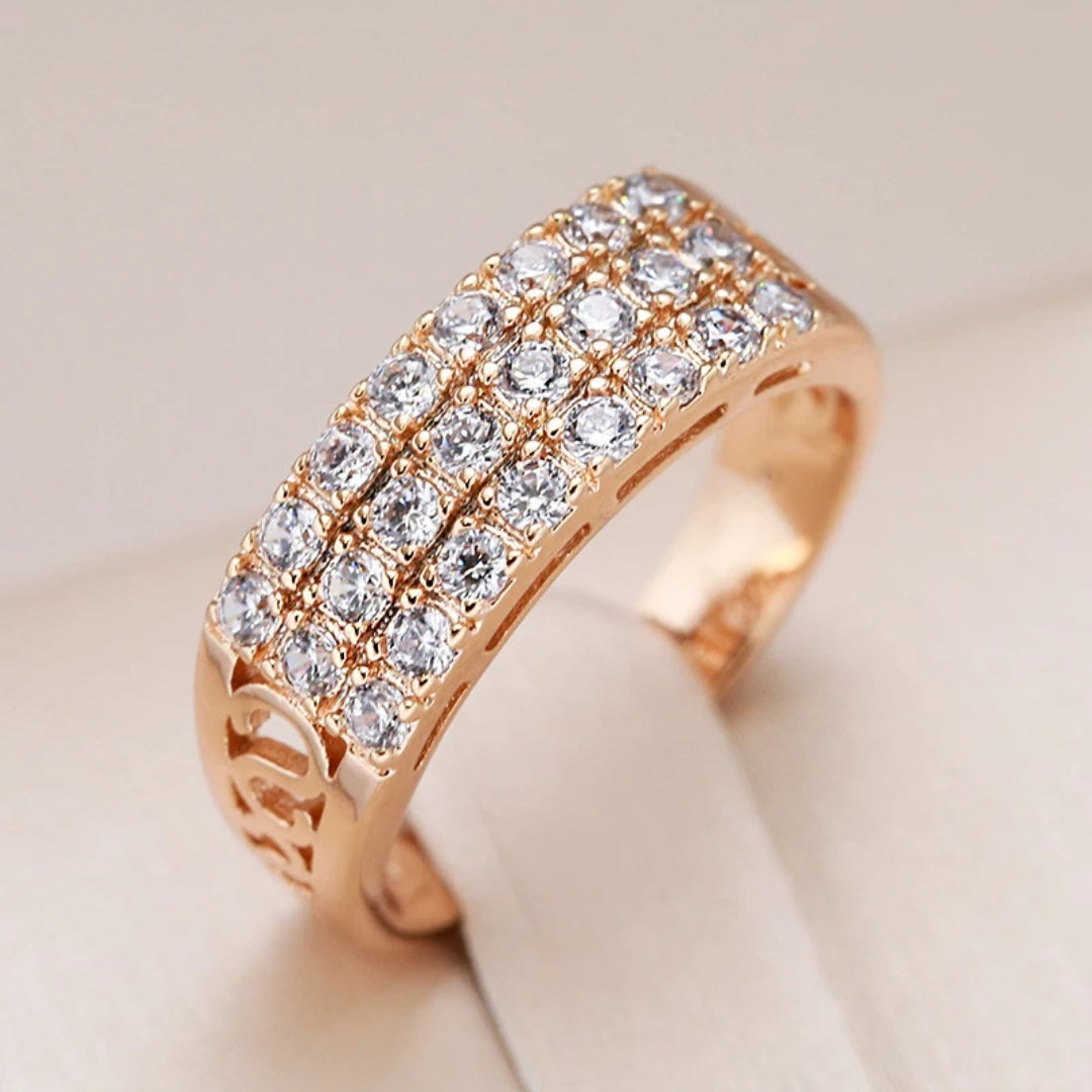 Bague Rectangulaire Élegante en Or Brillant
