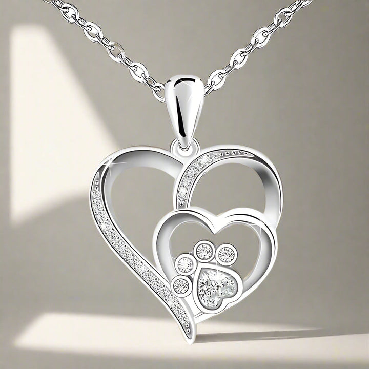 Collier en argent sterling avec patte et cœur en zirconium