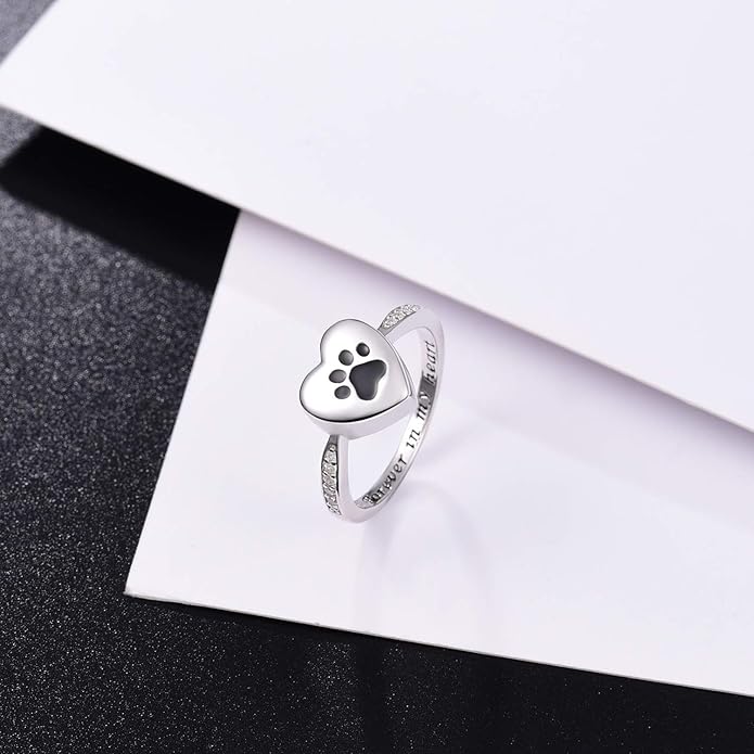 Bague Urne en Forme de Patte de Coeur – Bijoux Commémoratifs pour Animaux de Compagnie